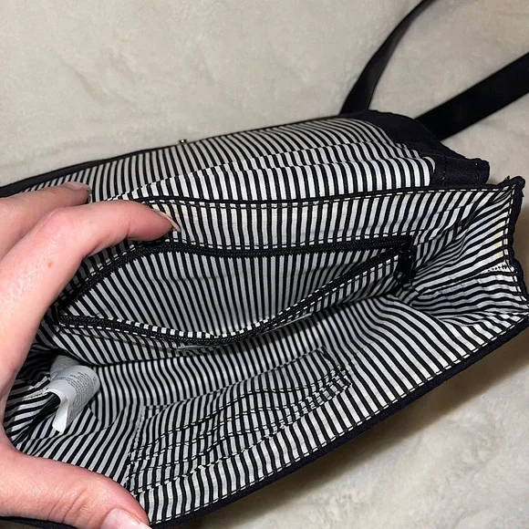 Christian Siriano Crossbody Bag Black - Picture 8 of 9